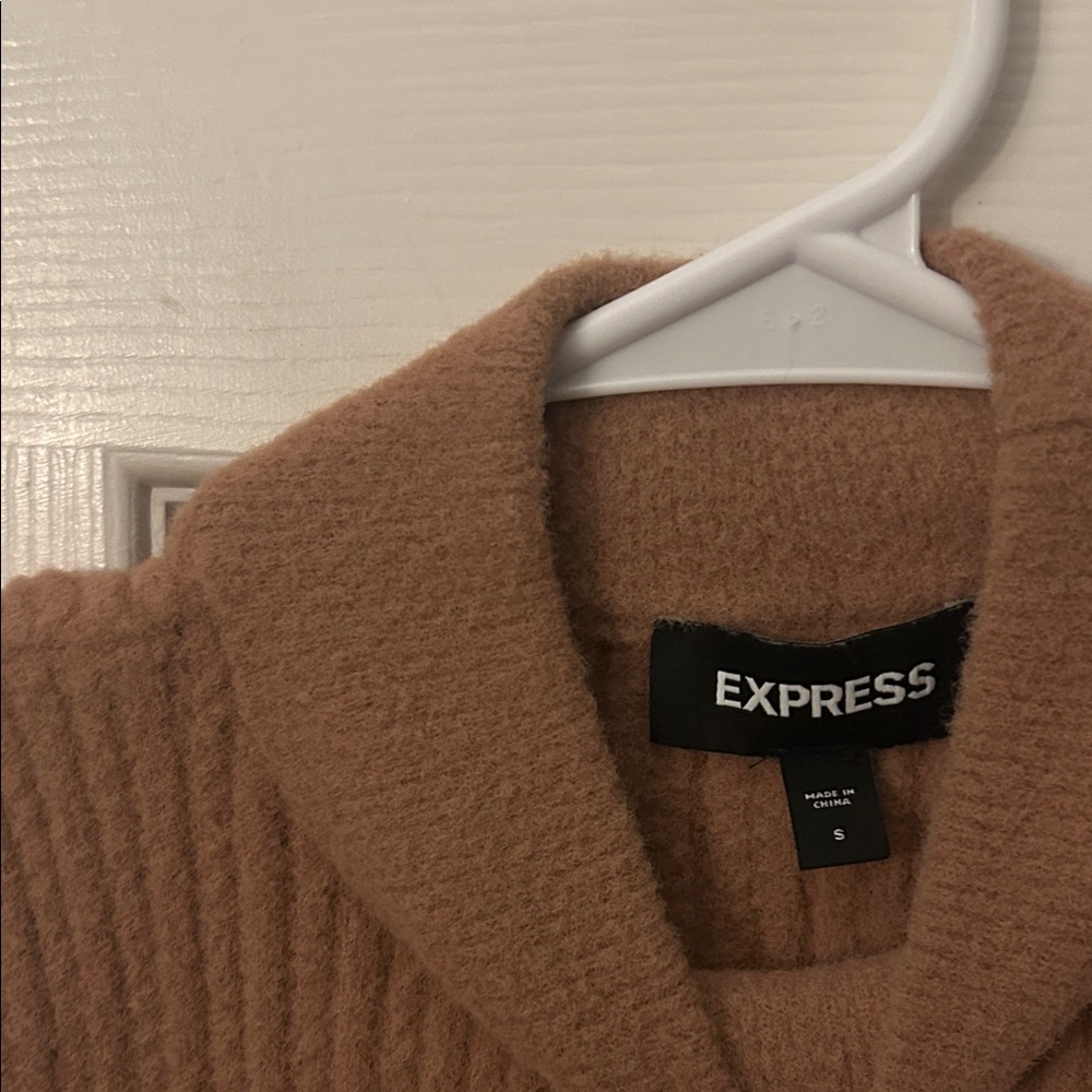 Express Ribbed Tank - Picture 2 of 2